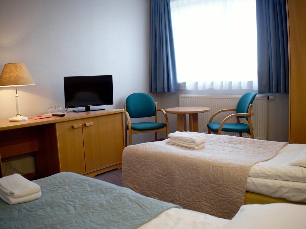 Hotel Orlik Plonsk Room photo