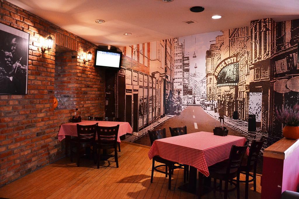 Hotel Orlik Plonsk Exterior photo