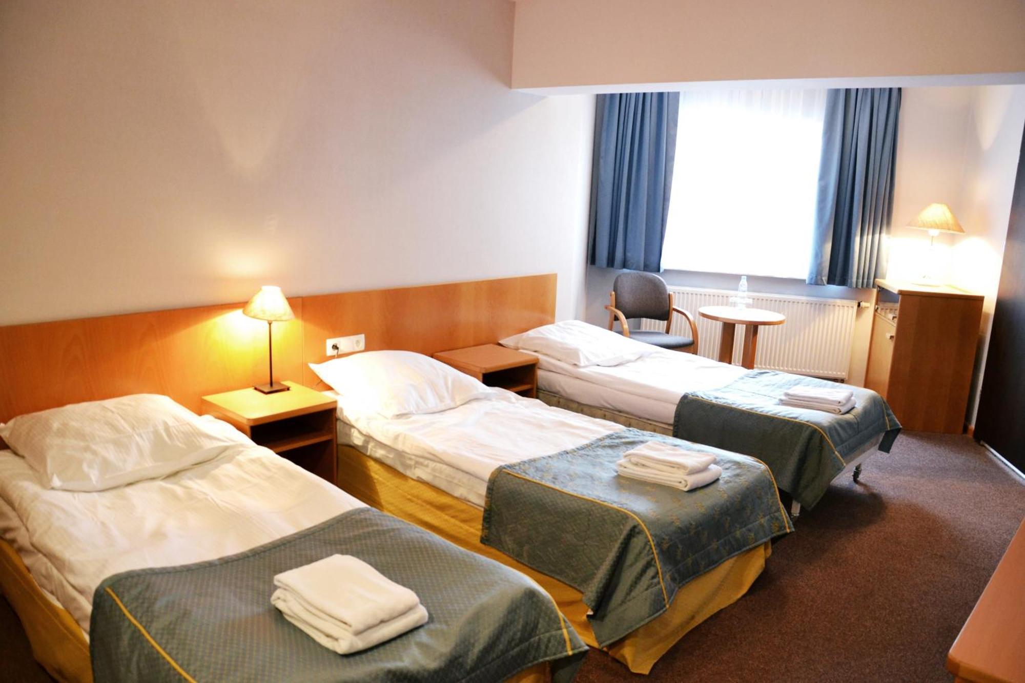 Hotel Orlik Plonsk Room photo