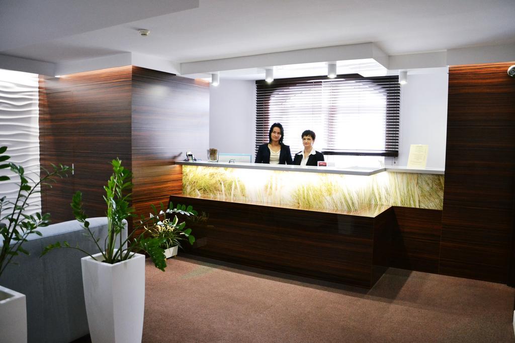Hotel Orlik Plonsk Exterior photo