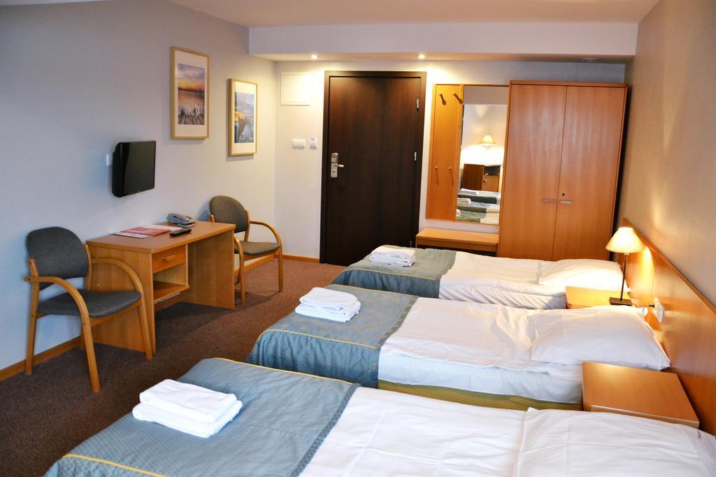 Hotel Orlik Plonsk Room photo
